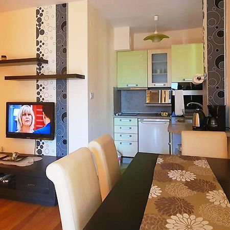 Apartment Nicole พลอฟดิฟ ภายนอก รูปภาพ