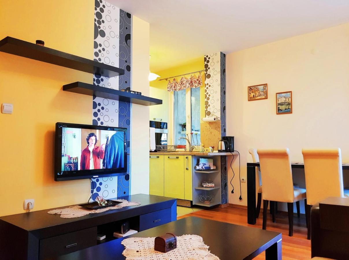 Apartment Nicole พลอฟดิฟ ภายนอก รูปภาพ