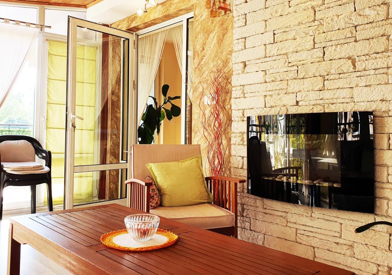 Apartment Nicole พลอฟดิฟ ภายนอก รูปภาพ